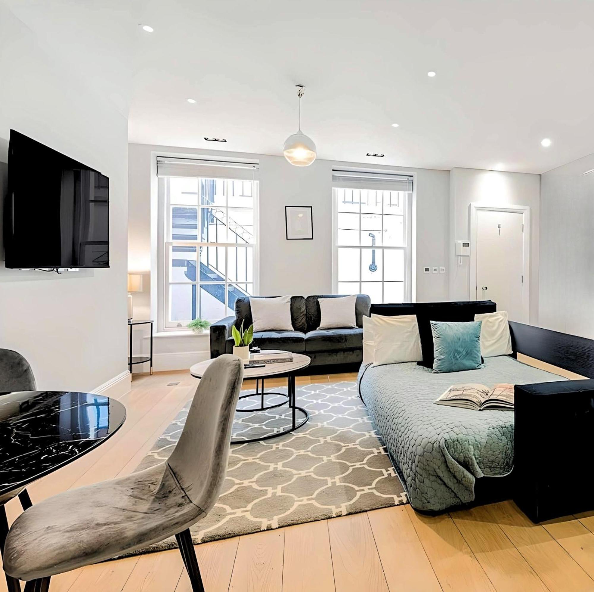 Welcome South Kensington *